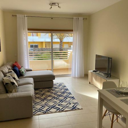 Apartamento T2 Com Piscina Em Conceicao E Cabanas De 塔维拉 外观 照片