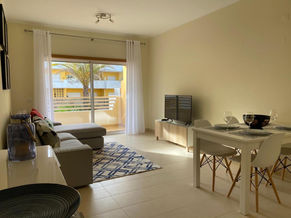 Apartamento T2 Com Piscina Em Conceicao E Cabanas De 塔维拉 外观 照片